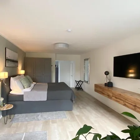 Apartament Qt - Neu - Lage - Parkplatz *
