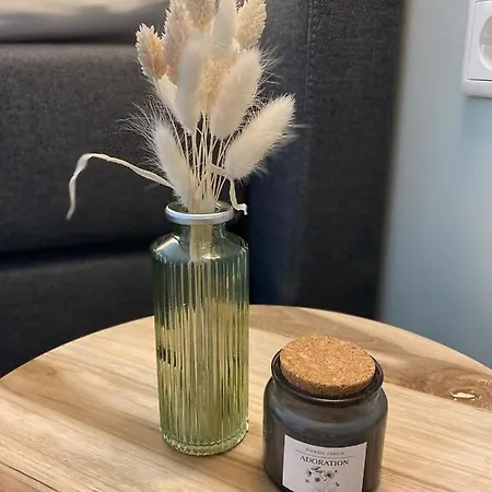 Qt - Neu - Lage - Parkplatz * Detmold