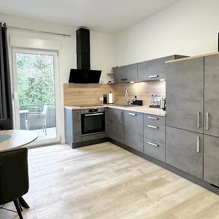 Appartement Qt - Neu - Lage - Parkplatz *