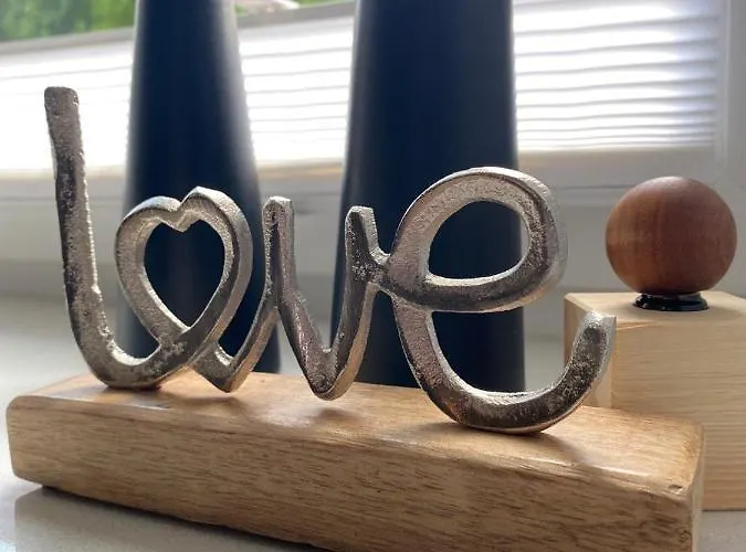 Qt - Neu - Lage - Parkplatz