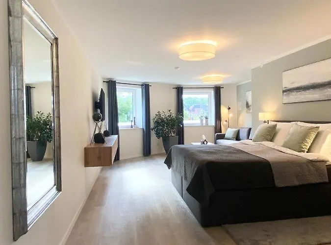 Qt - Neu - Lage - Parkplatz