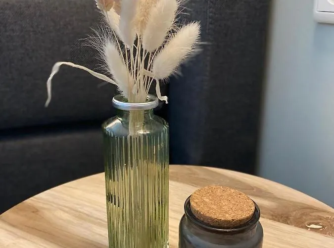 Qt - Neu - Lage - Parkplatz * Detmold